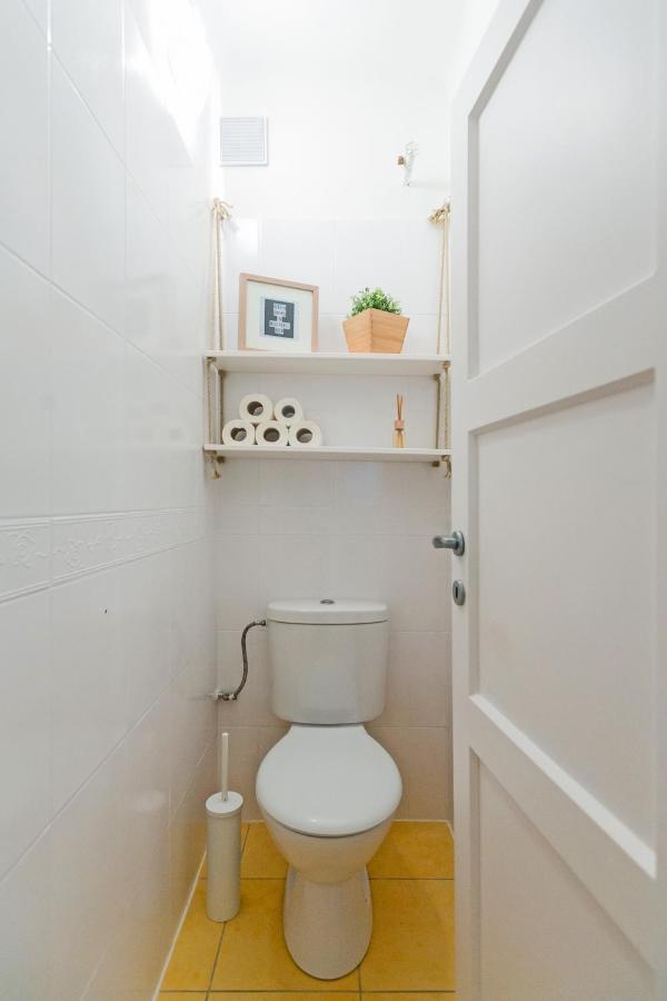 Peaceful Apartment Near Buda Castle And Chain Bridge Budapesta Exterior foto